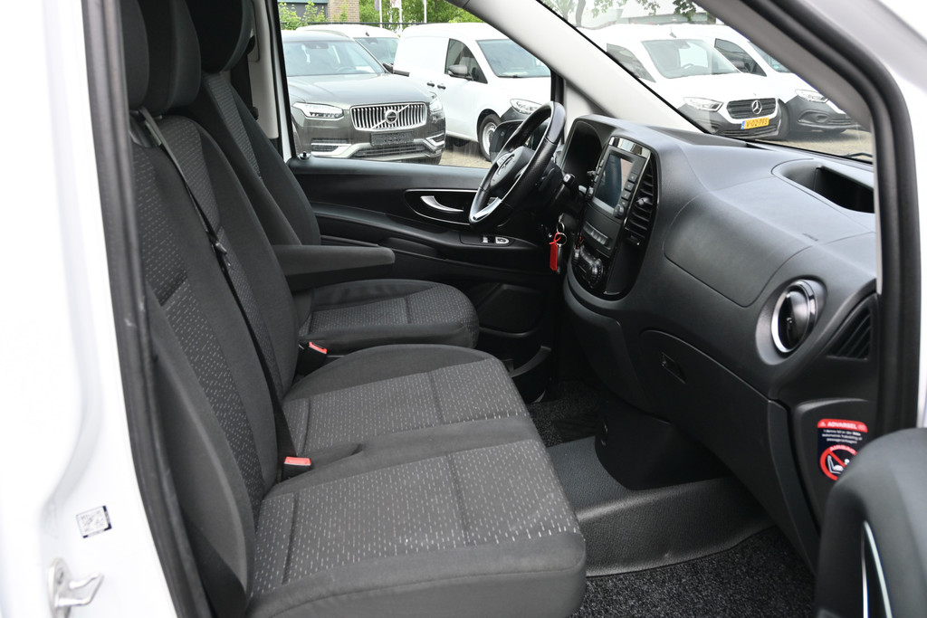 Mercedes-Benz eVito 7
