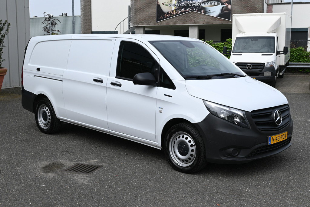 Mercedes-Benz eVito 8