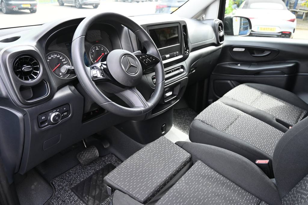 Mercedes-Benz Vito 4