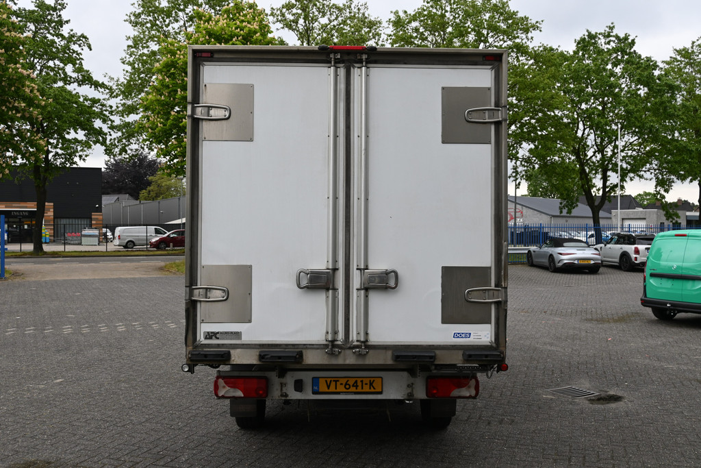 Mercedes-Benz Sprinter 8