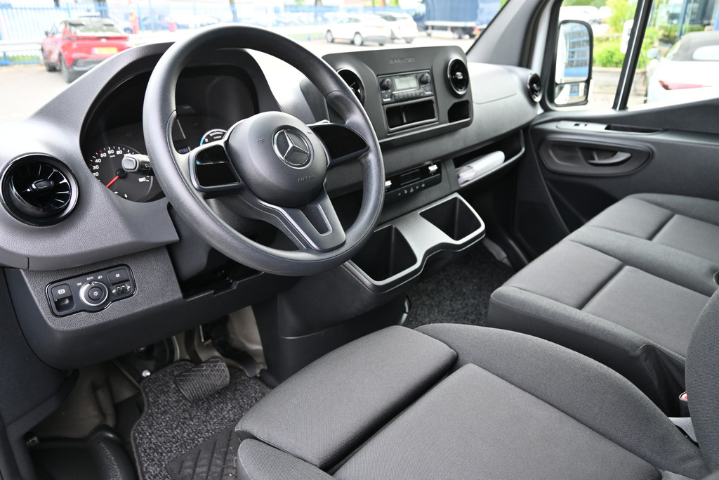 Mercedes-Benz eSprinter 3