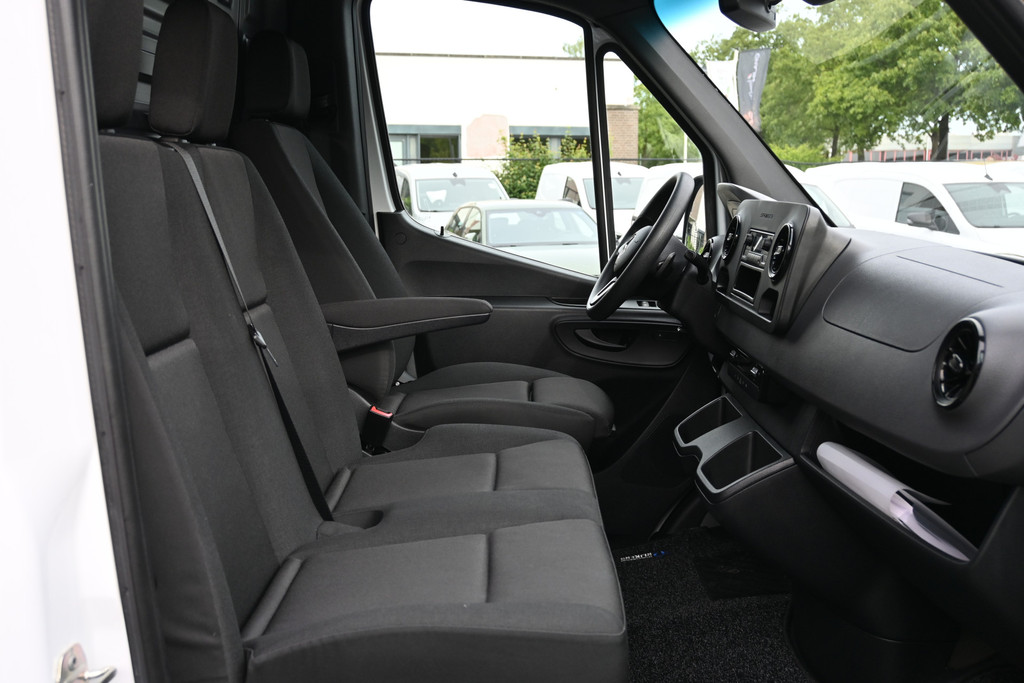 Mercedes-Benz eSprinter 6