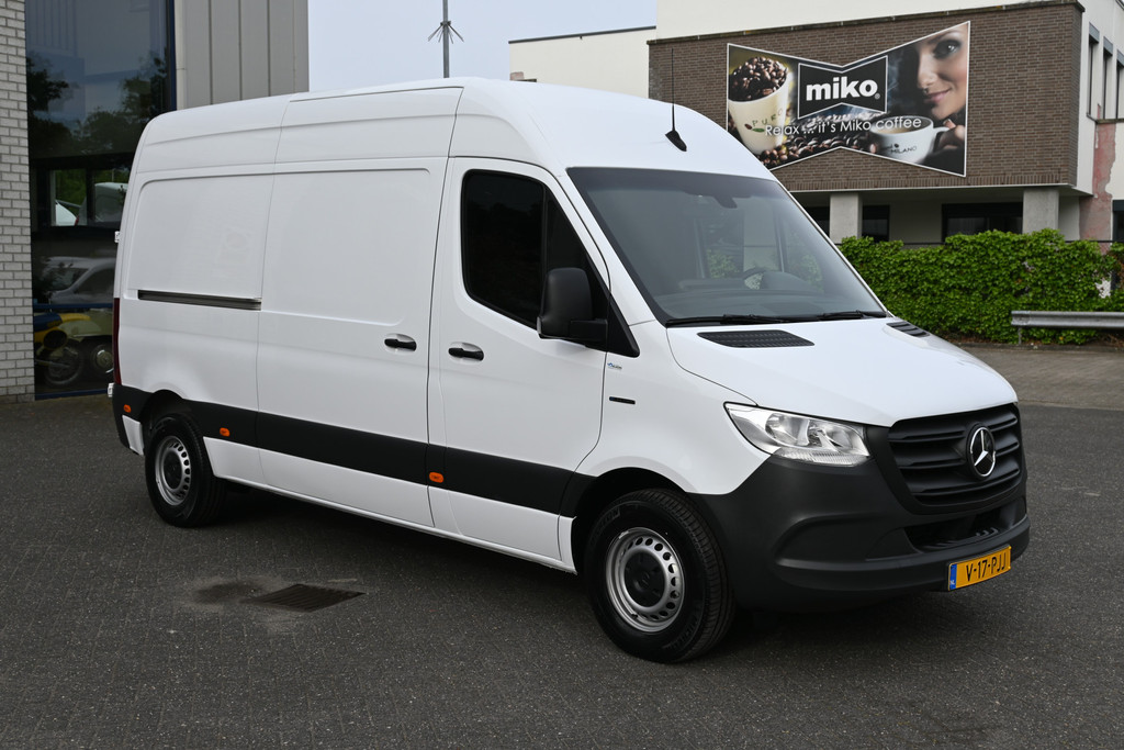 Mercedes-Benz eSprinter 7