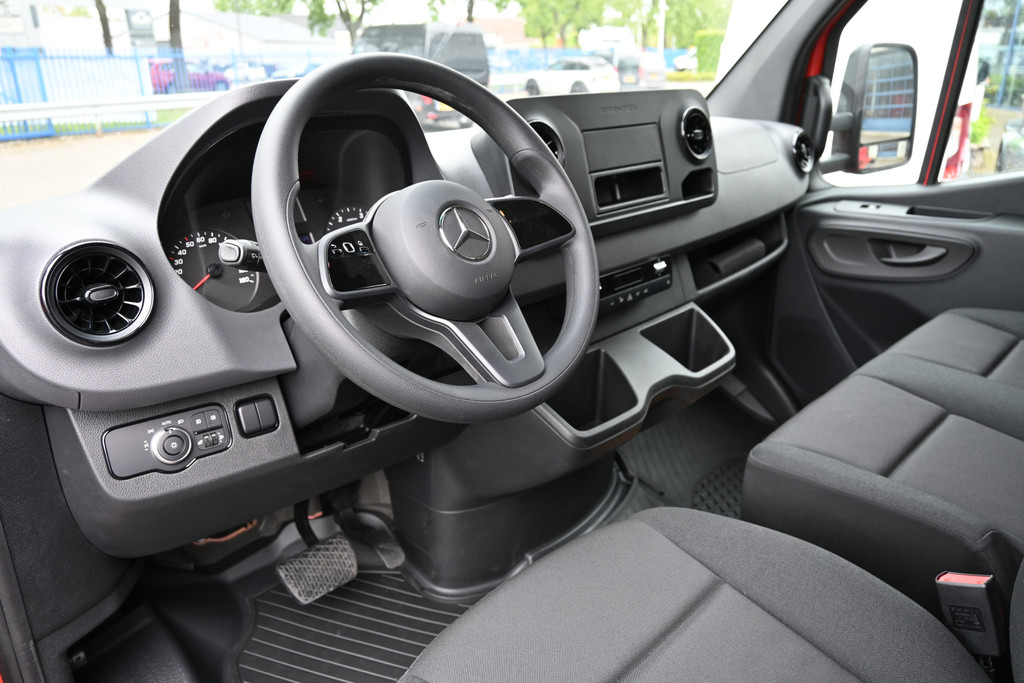 Mercedes-Benz Sprinter 3