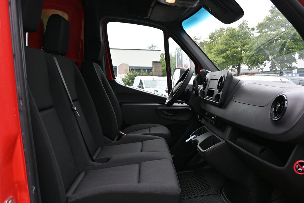 Mercedes-Benz Sprinter 7