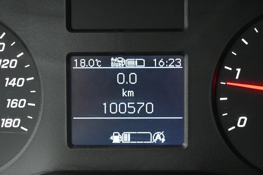 Mercedes-Benz Sprinter 16