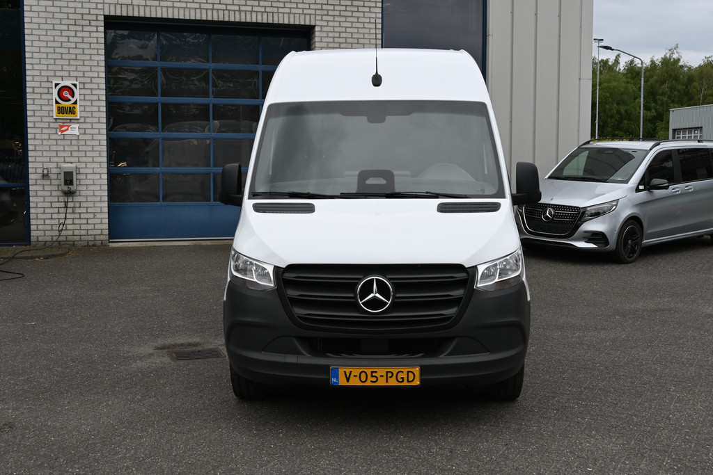Mercedes-Benz Sprinter 1