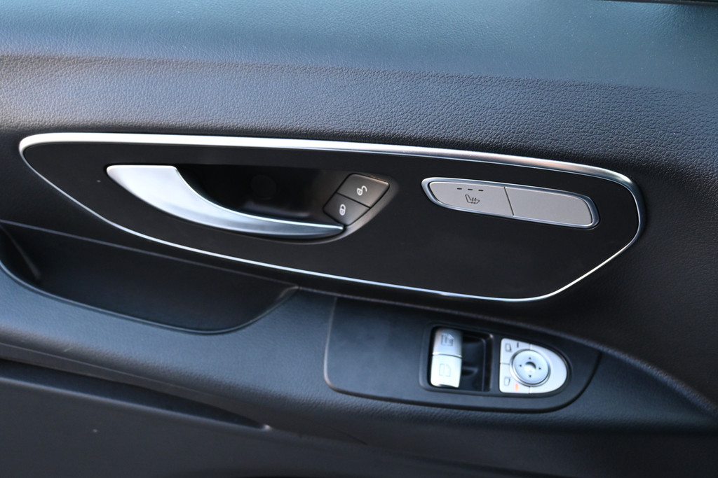Mercedes-Benz eVito 12