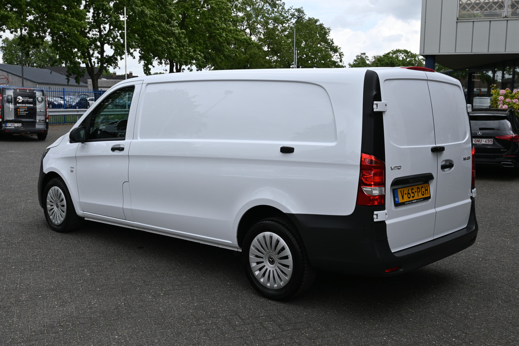 Mercedes-Benz Vito 12