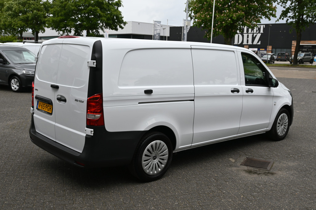 Mercedes-Benz Vito 2