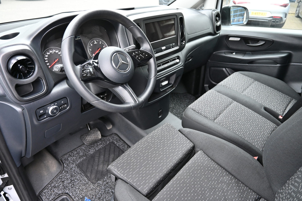Mercedes-Benz Vito 3