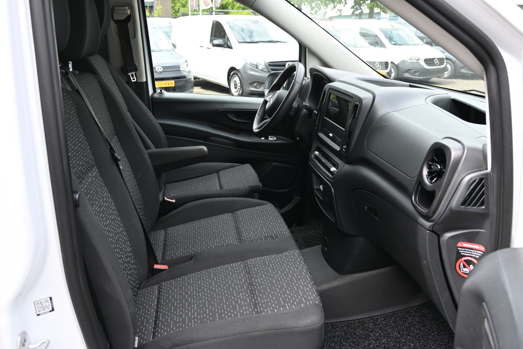 Mercedes-Benz Vito 7