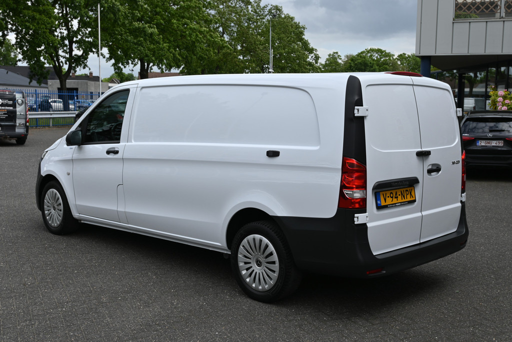 Mercedes-Benz Vito 9