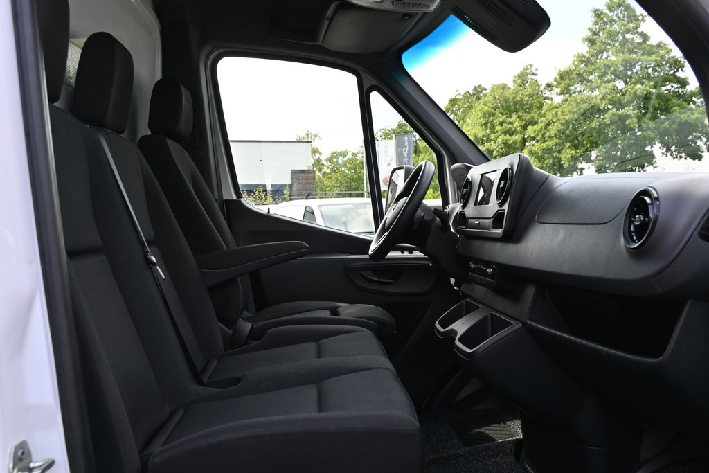 Mercedes-Benz Sprinter 5