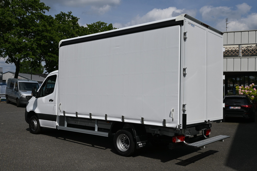 Mercedes-Benz Sprinter 7