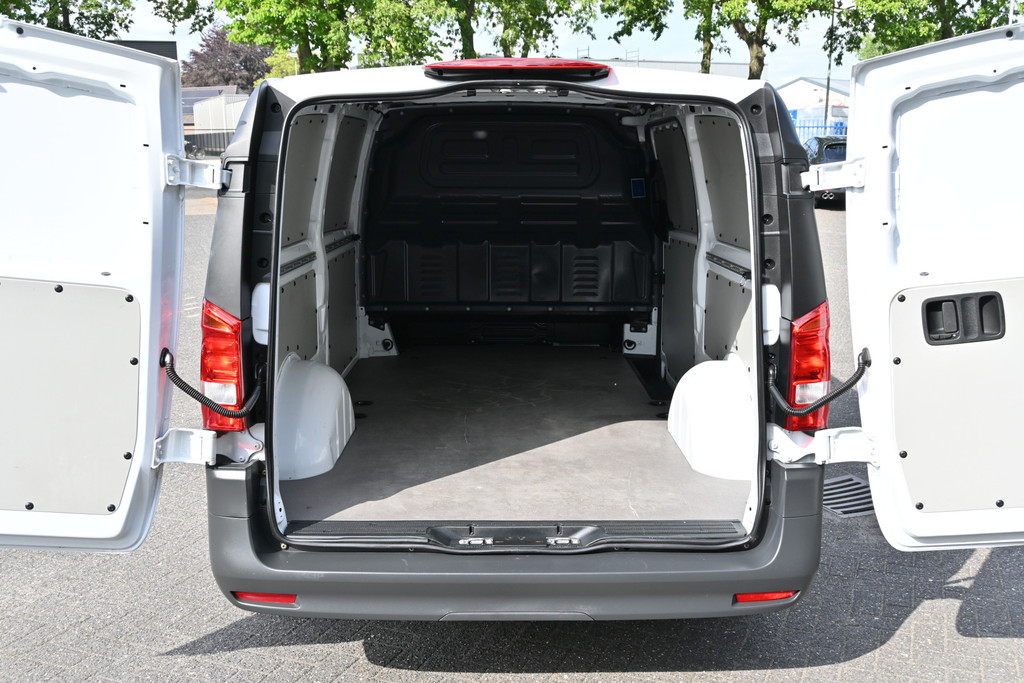 Mercedes-Benz Vito 11