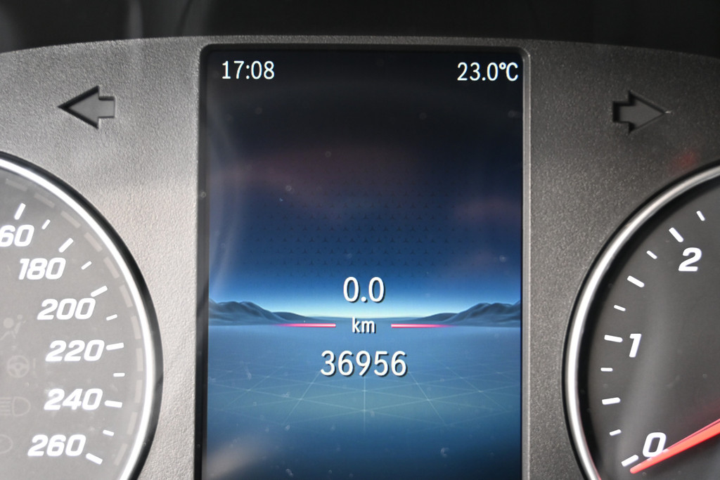 Mercedes-Benz Vito 15