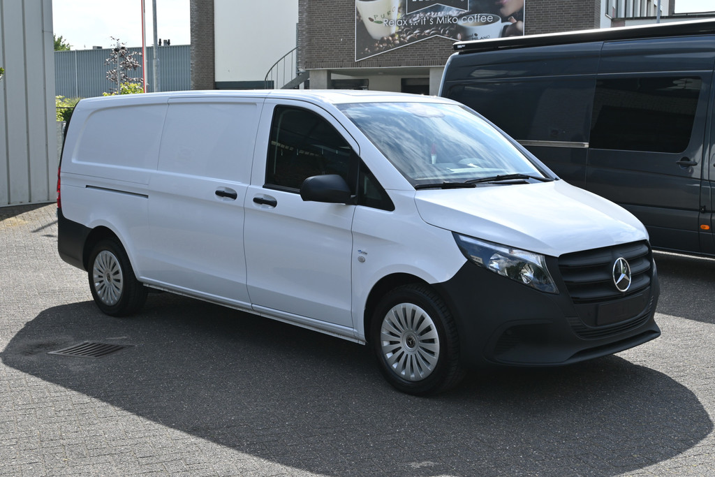 Mercedes-Benz Vito 8