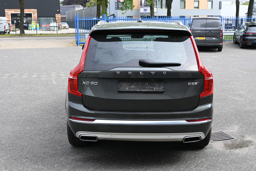 Volvo XC90 12