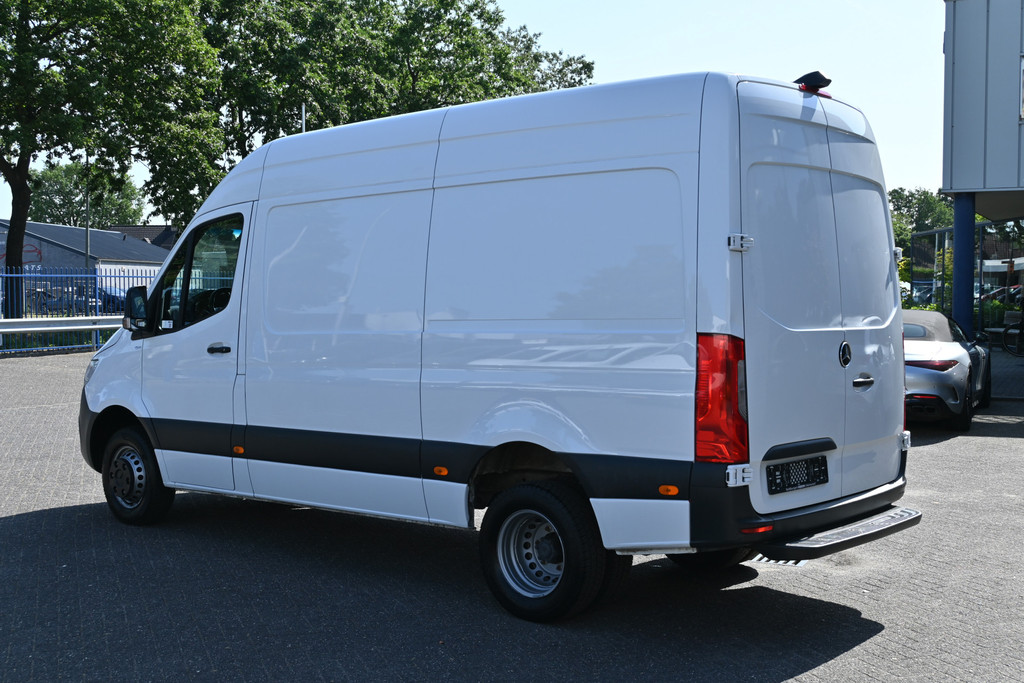Mercedes-Benz Sprinter 10
