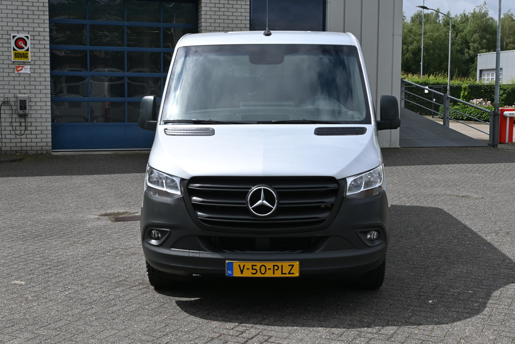 Mercedes-Benz Sprinter 1