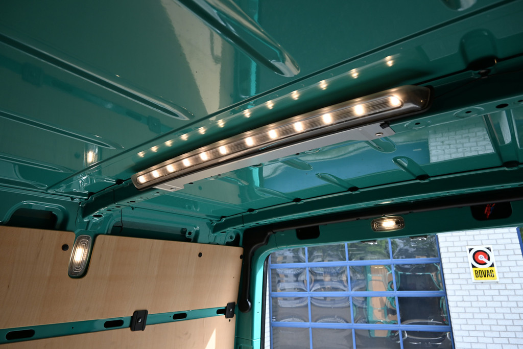 Mercedes-Benz Sprinter 13