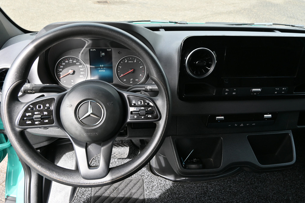 Mercedes-Benz Sprinter 15
