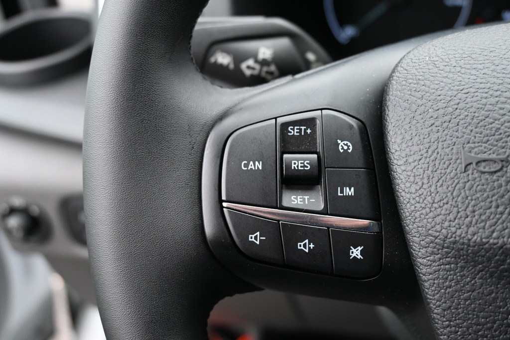 Ford E-Transit 16