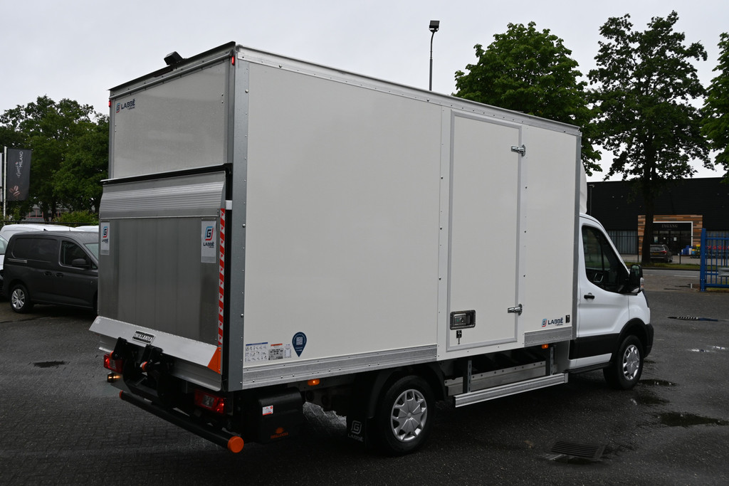 Ford E-Transit 3