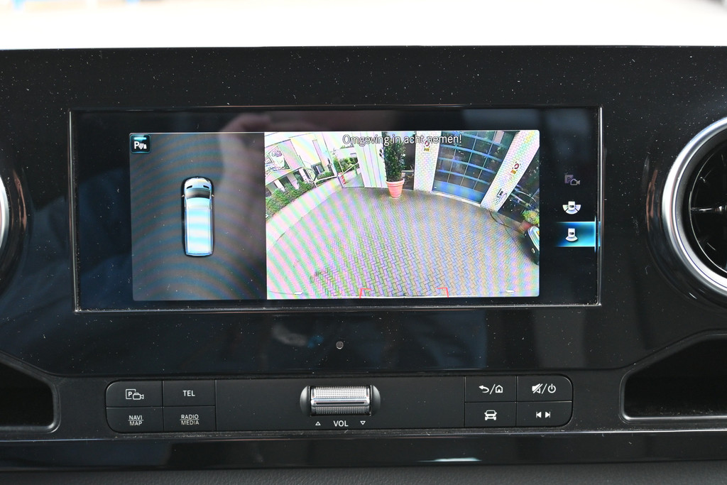 Mercedes-Benz Sprinter 8