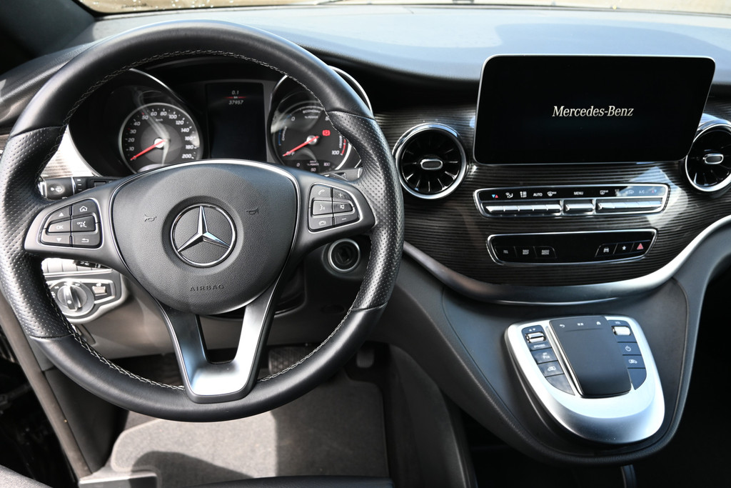 Mercedes-Benz EQV 23
