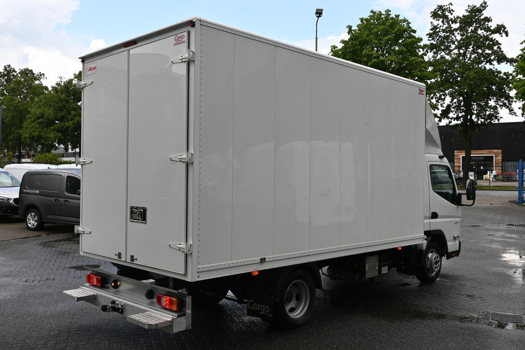 FUSO Canter 2