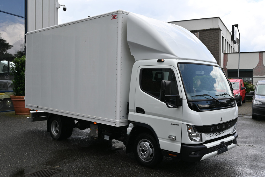 FUSO Canter 7