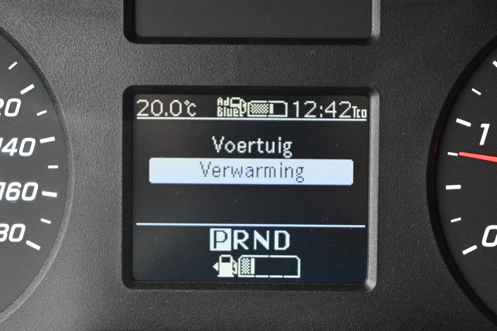 Mercedes-Benz Sprinter 17