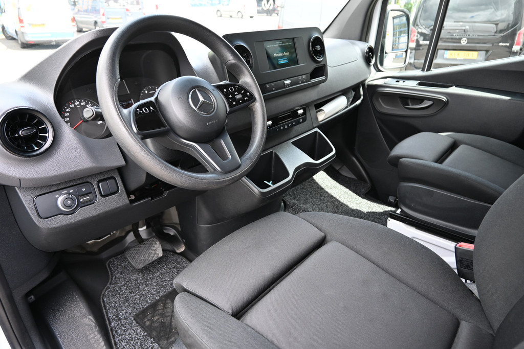 Mercedes-Benz Sprinter 3