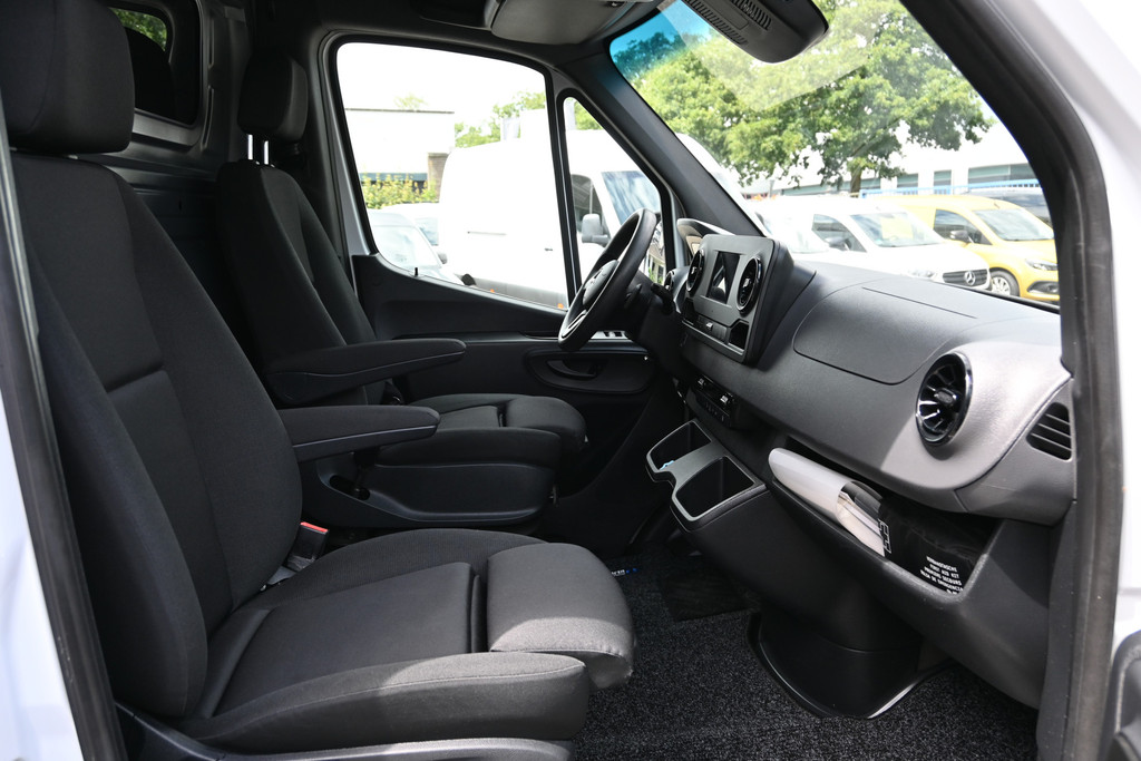 Mercedes-Benz Sprinter 7