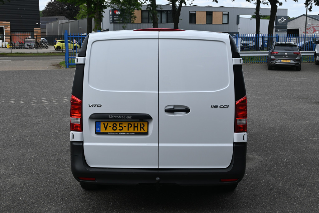 Mercedes-Benz Vito 10