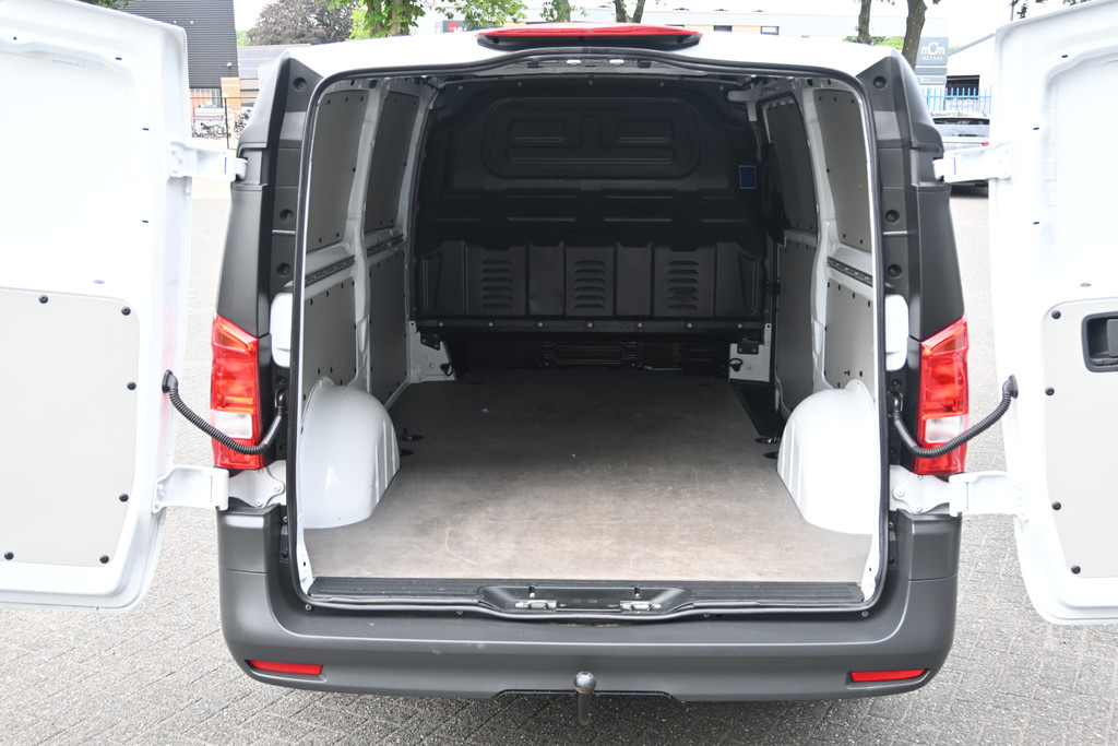 Mercedes-Benz Vito 11