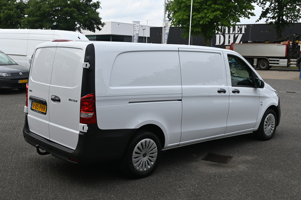 Mercedes-Benz Vito 2