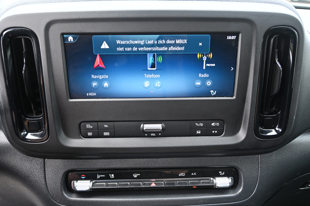 Mercedes-Benz Vito 4