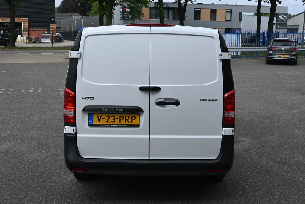 Mercedes-Benz Vito 10