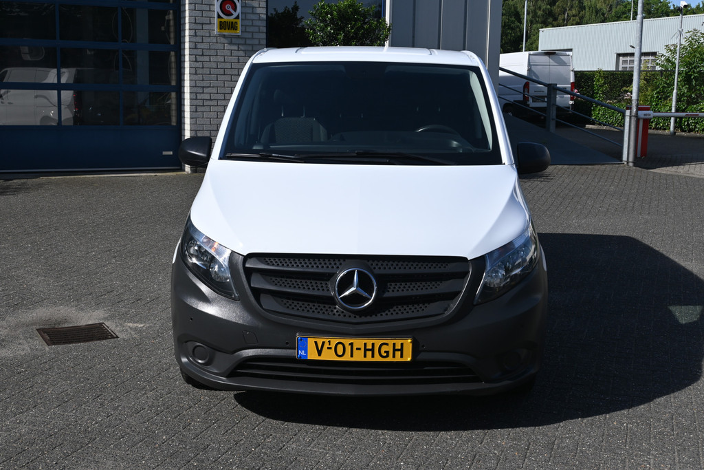 Mercedes-Benz Vito 1