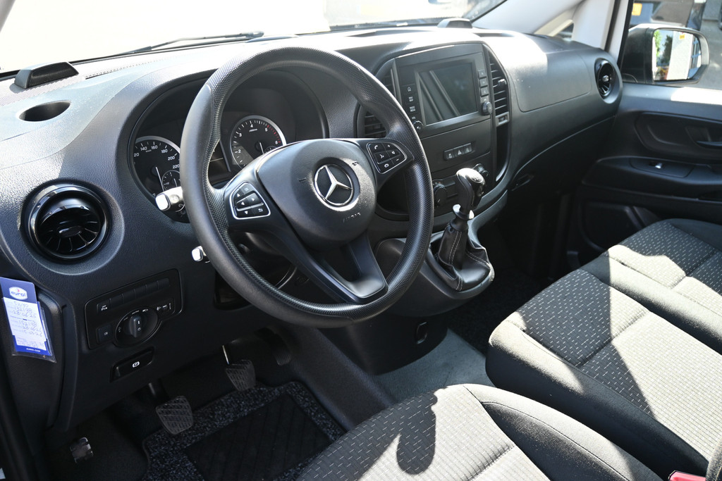 Mercedes-Benz Vito 3