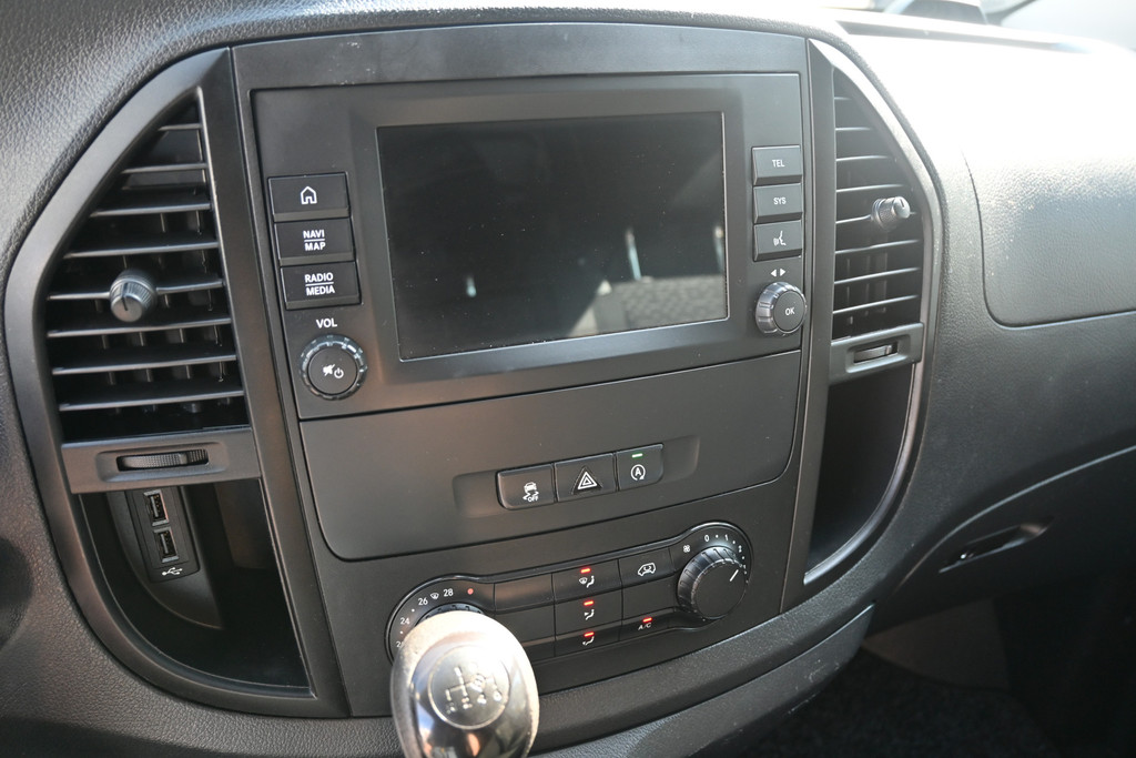 Mercedes-Benz Vito 4