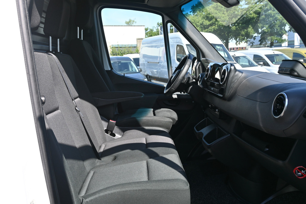 Mercedes-Benz Sprinter 7