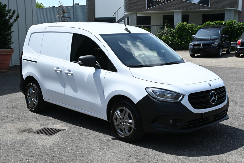 Mercedes-Benz Citan 8