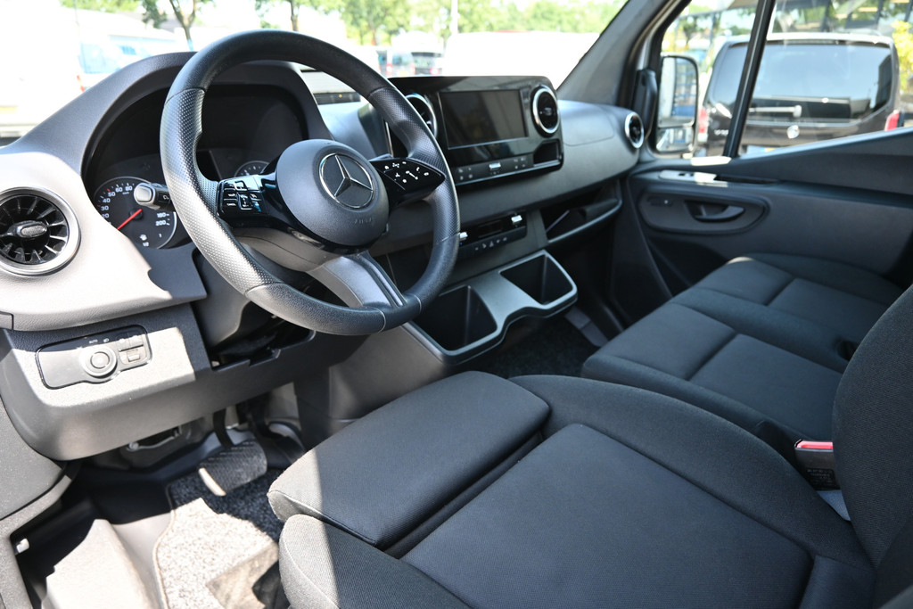 Mercedes-Benz Sprinter 3