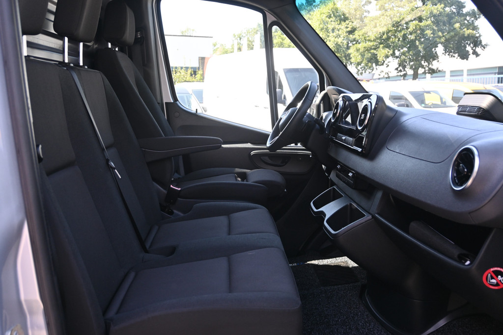 Mercedes-Benz Sprinter 7
