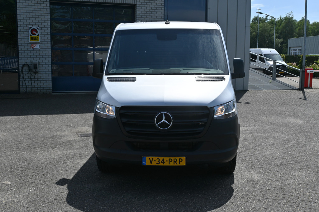 Mercedes-Benz Sprinter 1