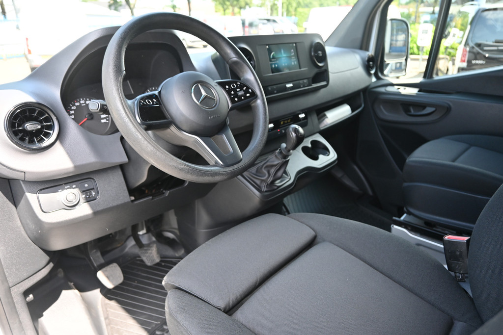Mercedes-Benz Sprinter 3